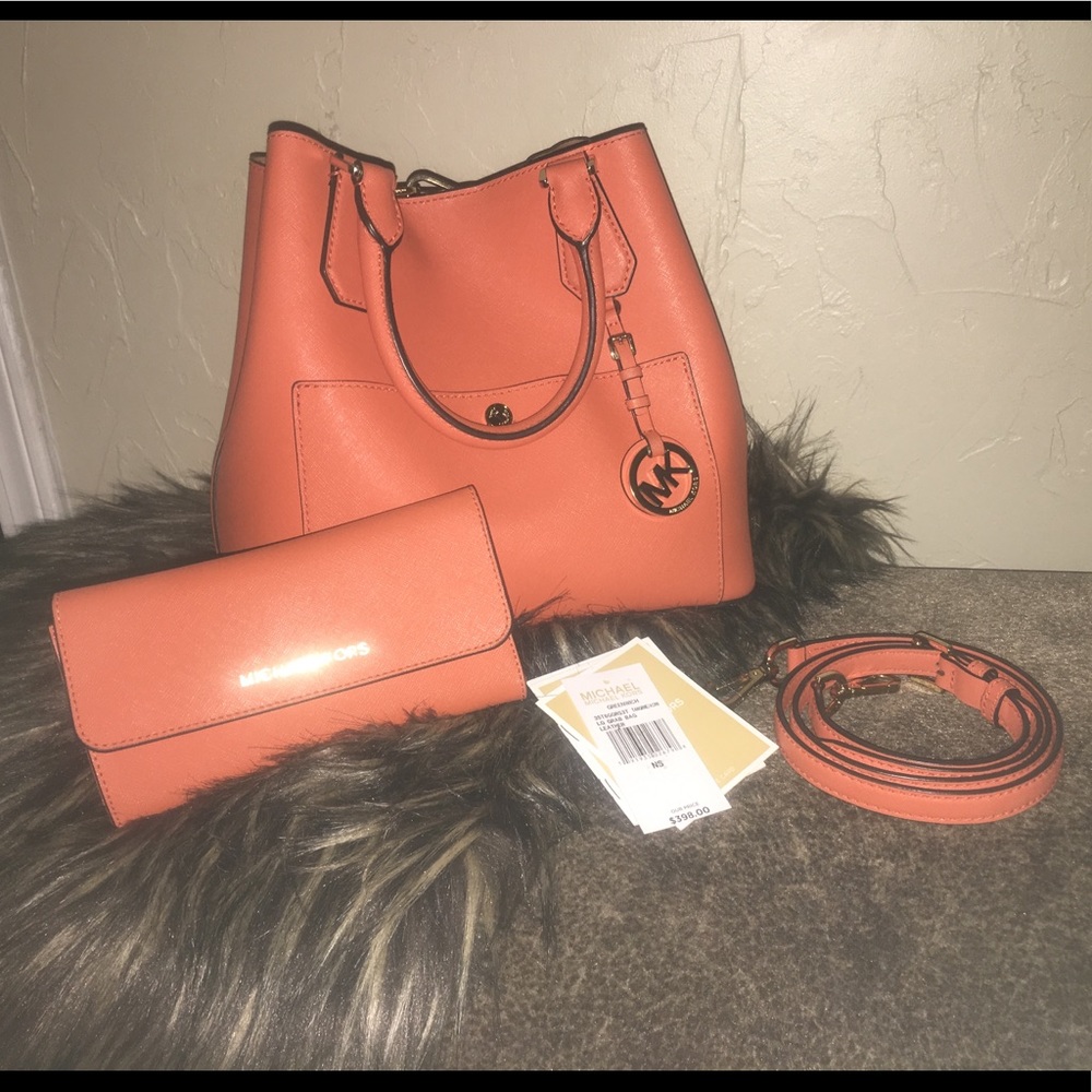 Michael Kors Purse & Wallet (SET)